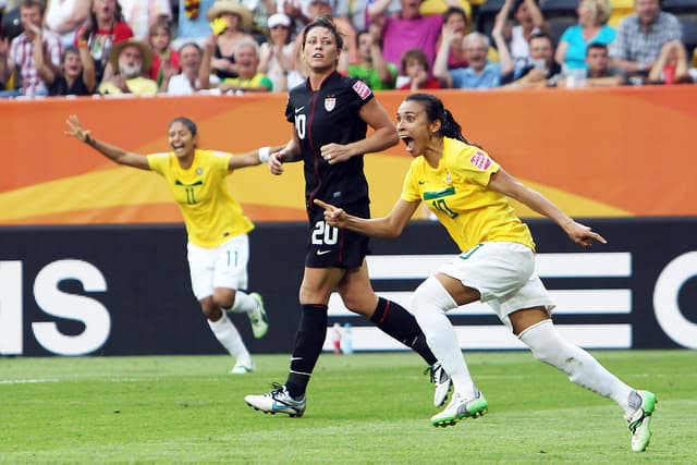 Brasil e EUA definem ouro do futebol feminino; confira o retrospecto