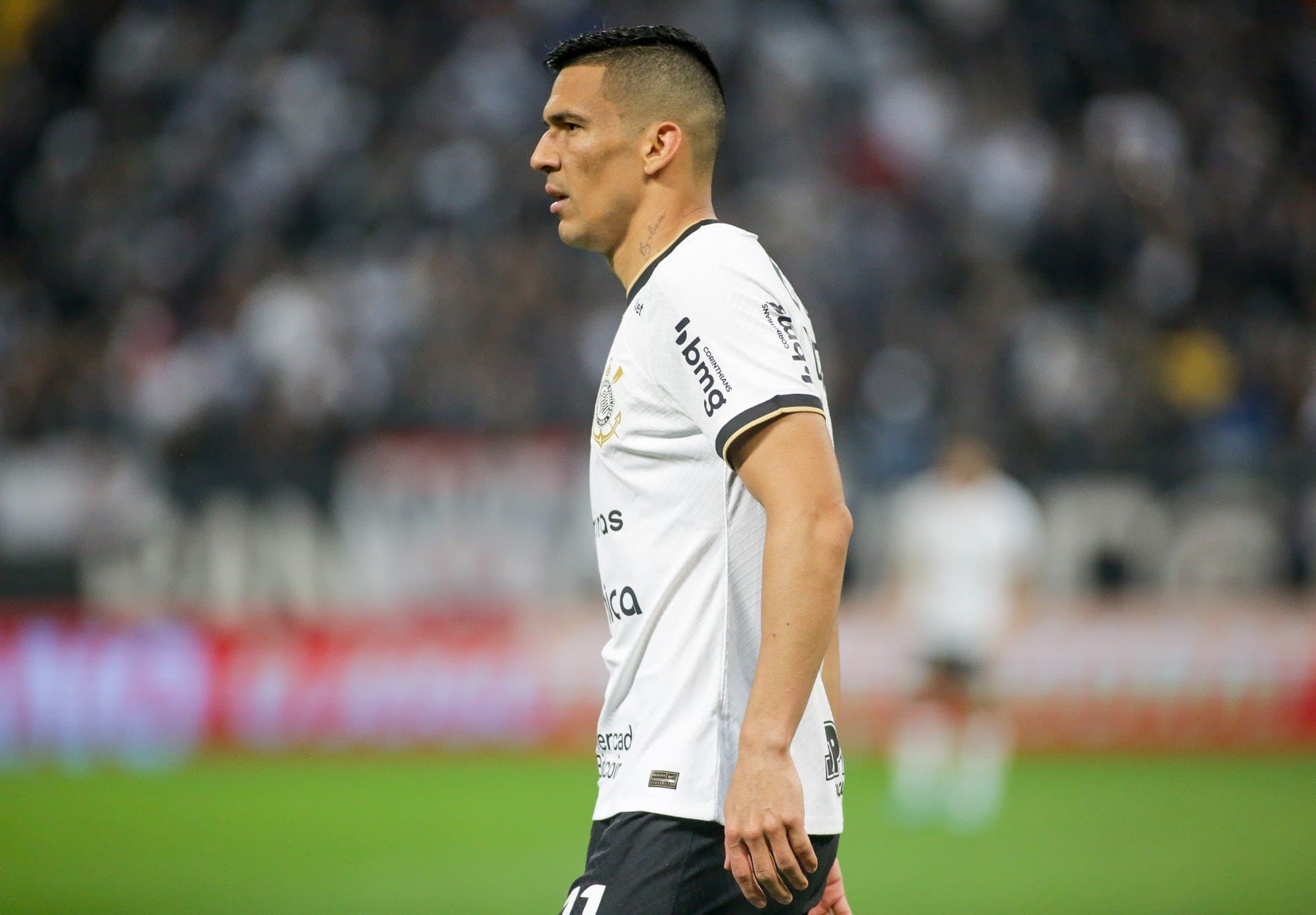 Corinthians sofre transferban por dívida milionária com Balbuena