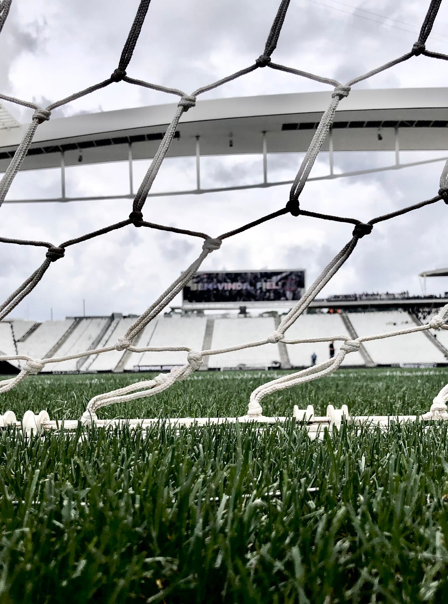 Ingressos para Brasil x Paraguai começam a ser vendidos