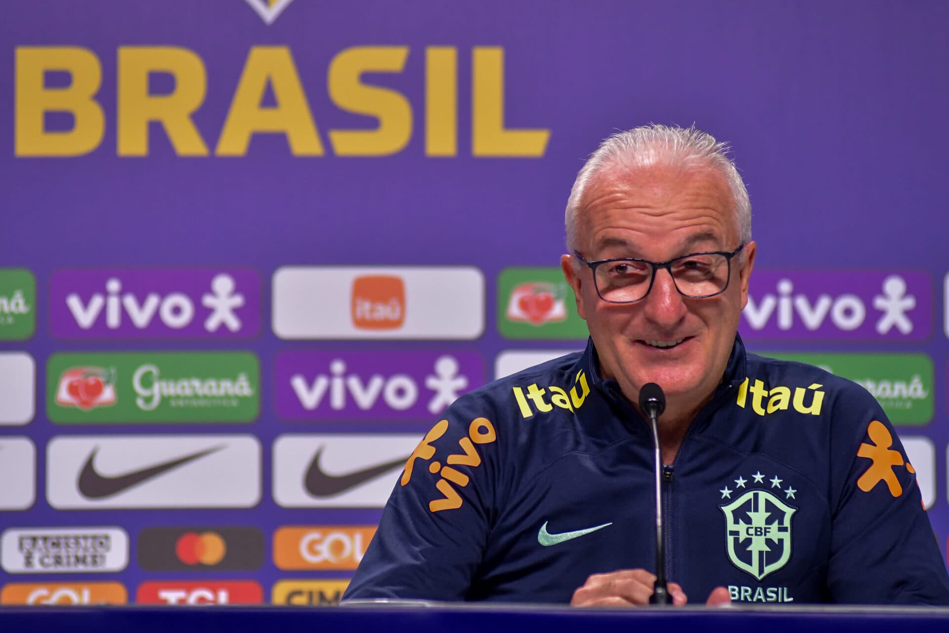 Dorival faz sua primeira convocação da seleção; horário e onde assistir