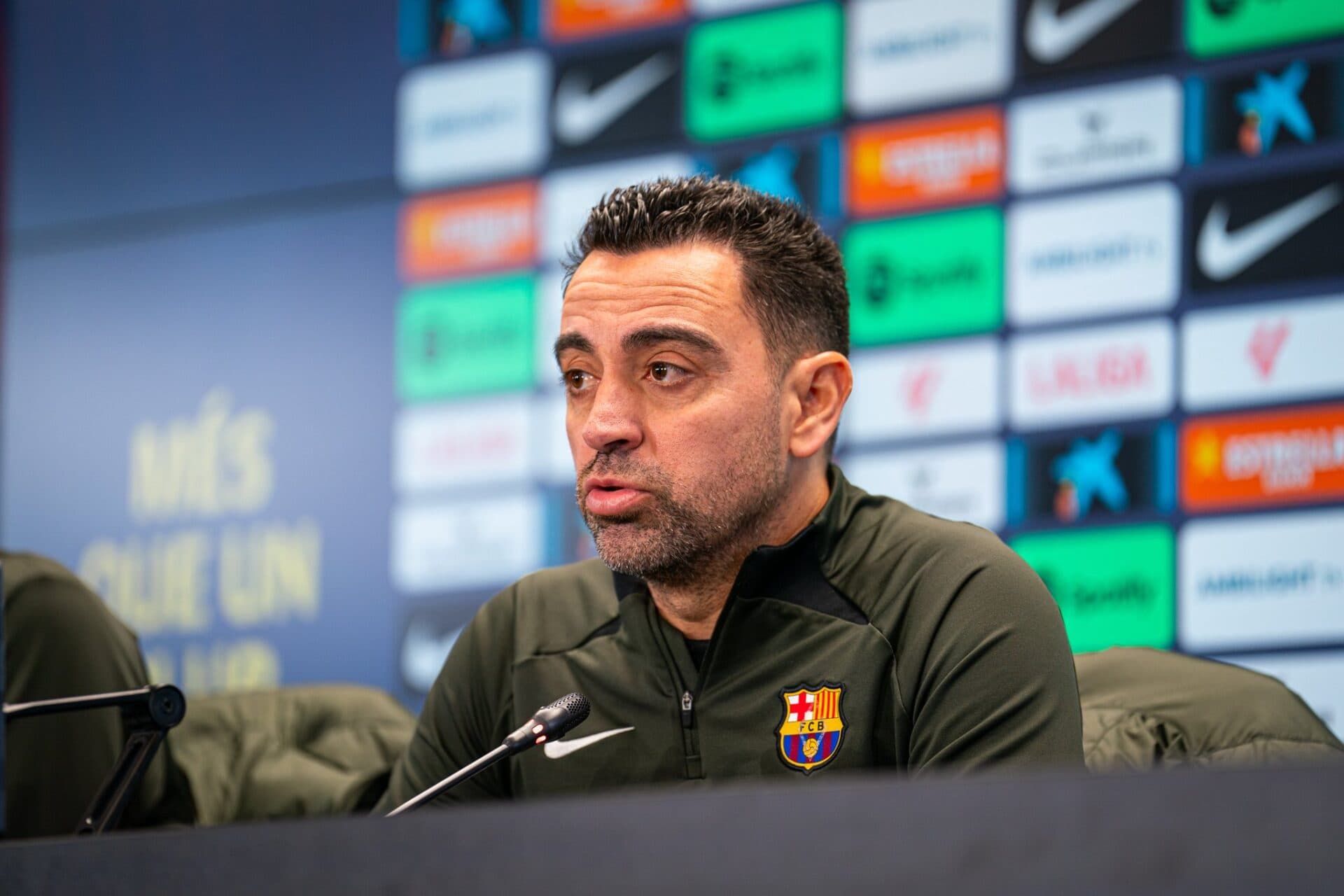 Barça confirma demissão de Xavi; Flick deve assumir