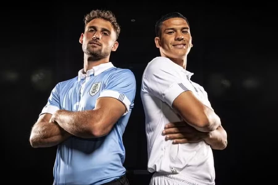Sem Puma, Uruguai celebra centenário de título olímpico com camisa ‘tampão’