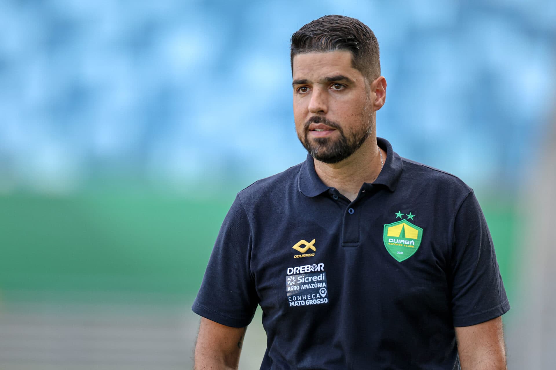 Cuiabá diz que Corinthians não pagou multa de António Oliveira: ‘falta de respeito’