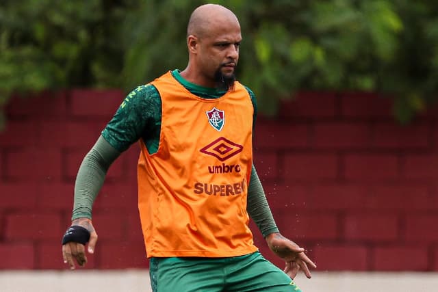 Fluminense se despede de Felipe Melo