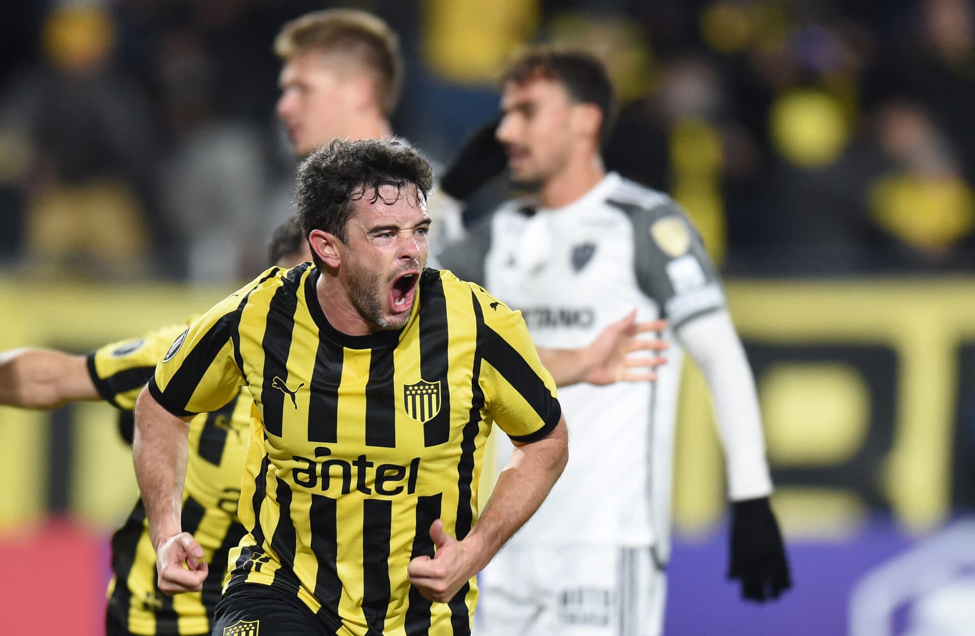 Galo perde para o Peñarol e cai invencibilidade na Libertadores e com Milito