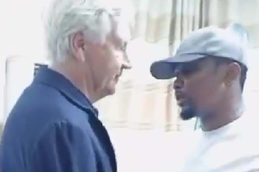 Vídeo: Eto’o discute com técnico de Camarões: ‘Sou presidente, não fale assim comigo’