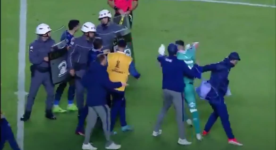 Jogadores do Talleres são detidos após derrota para o São Paulo