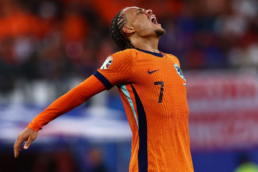 Holanda e França empatam sem gols em duelo com polêmica de VAR