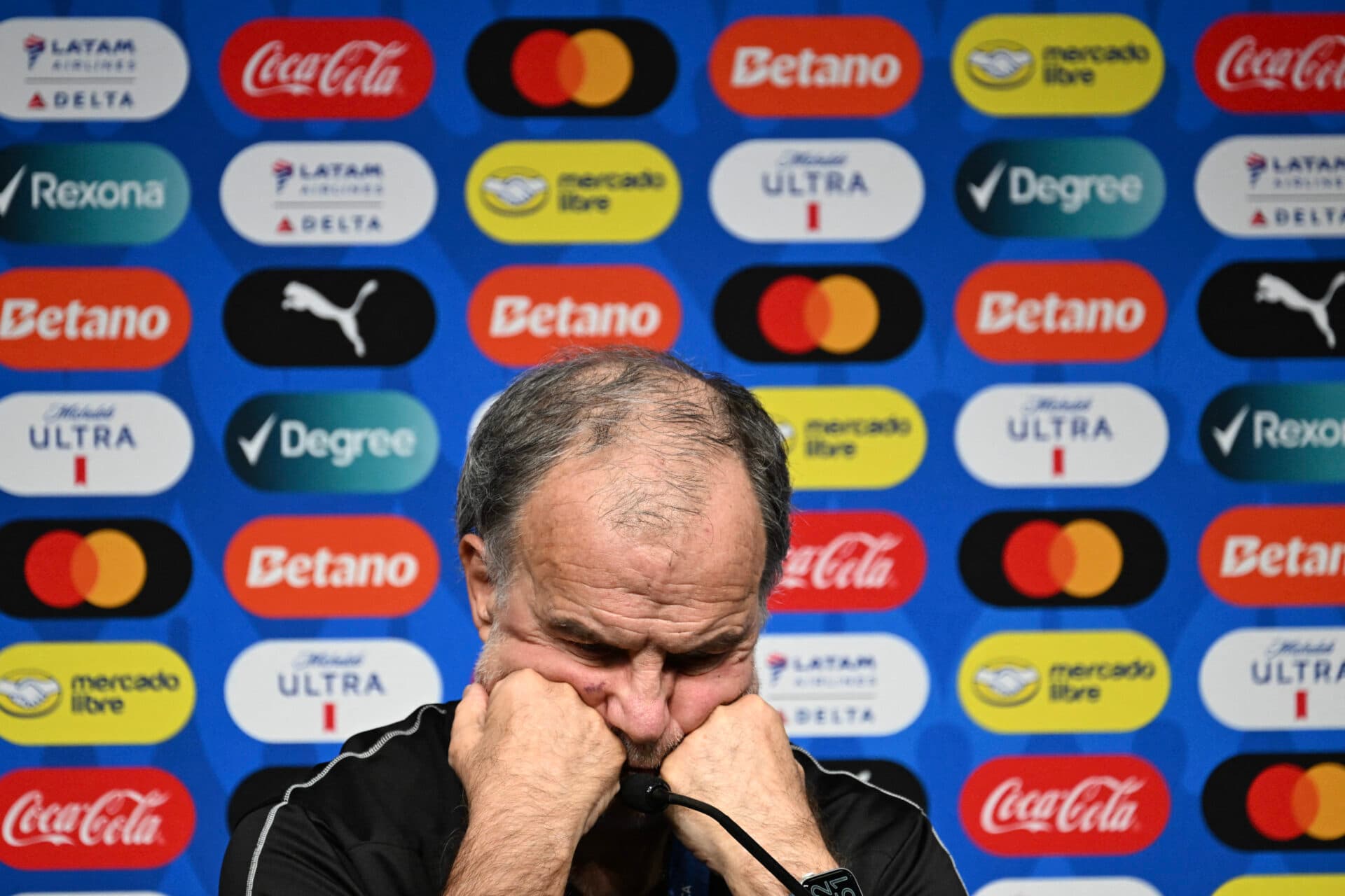 Quem é a brasileira da Conmebol alvo de críticas de Bielsa