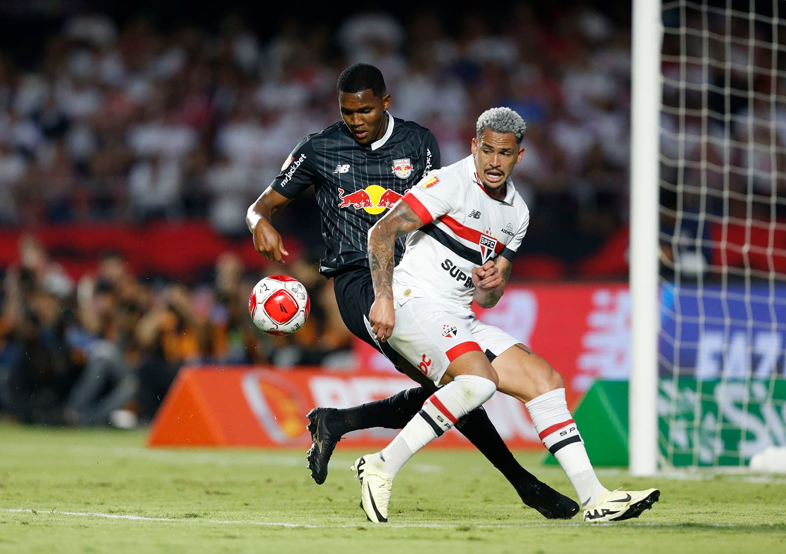 São Paulo x Bragantino: onde assistir ao jogo do Brasileirão