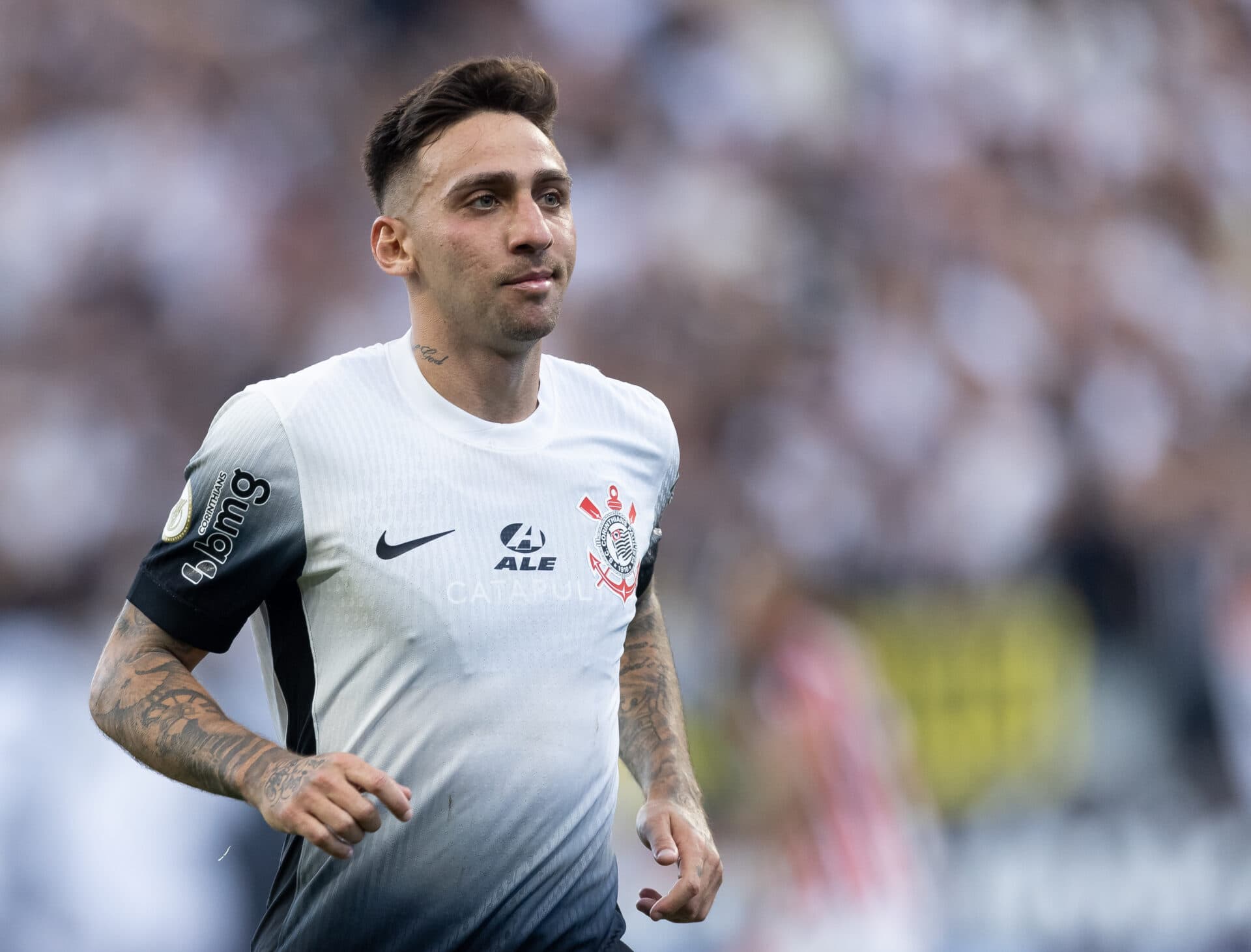 Mosquito e Arthur Sousa buscam rescisão de contrato com o Corinthians