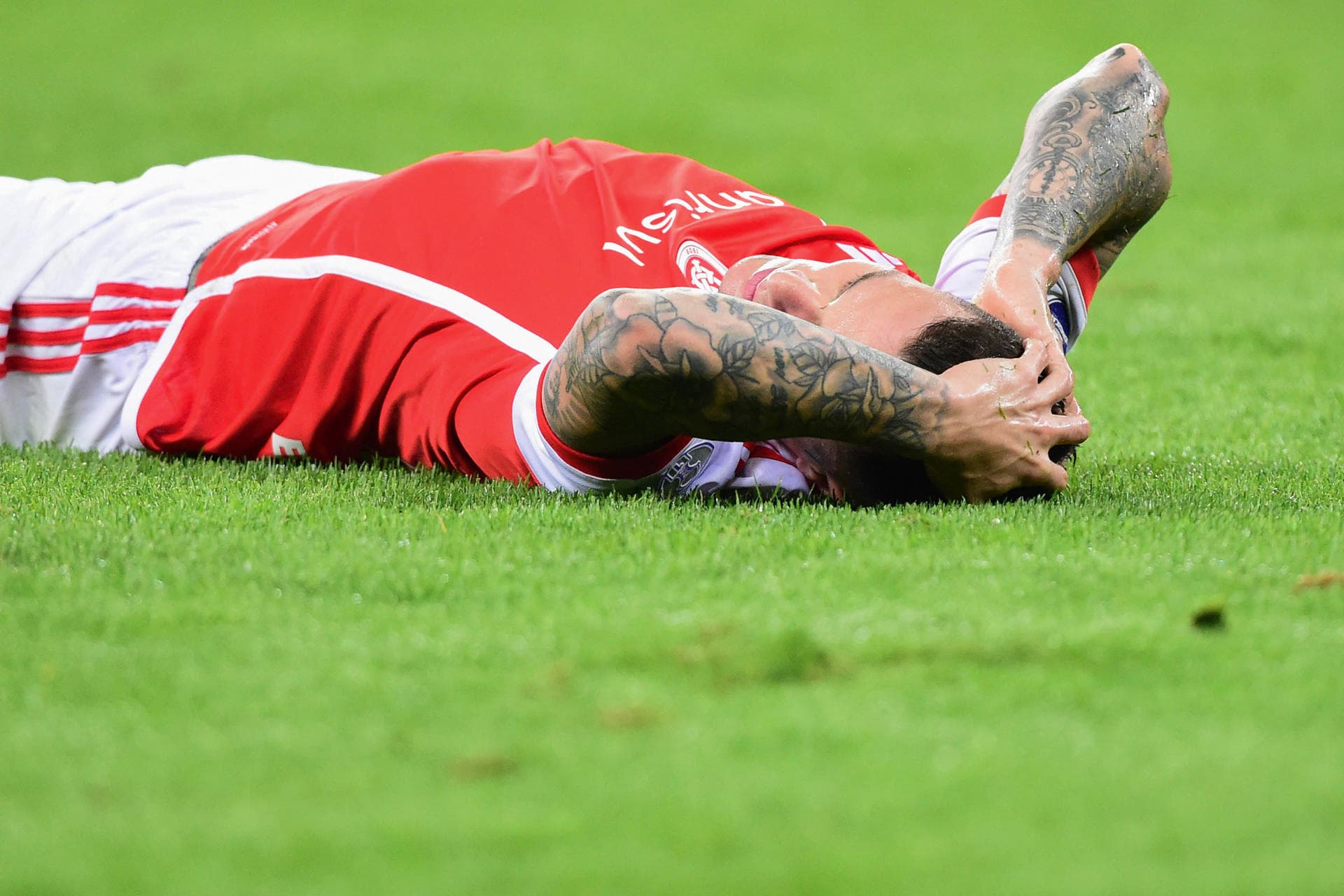 Inter cai na Sul-Americana e aumenta lista de decepções na temporada