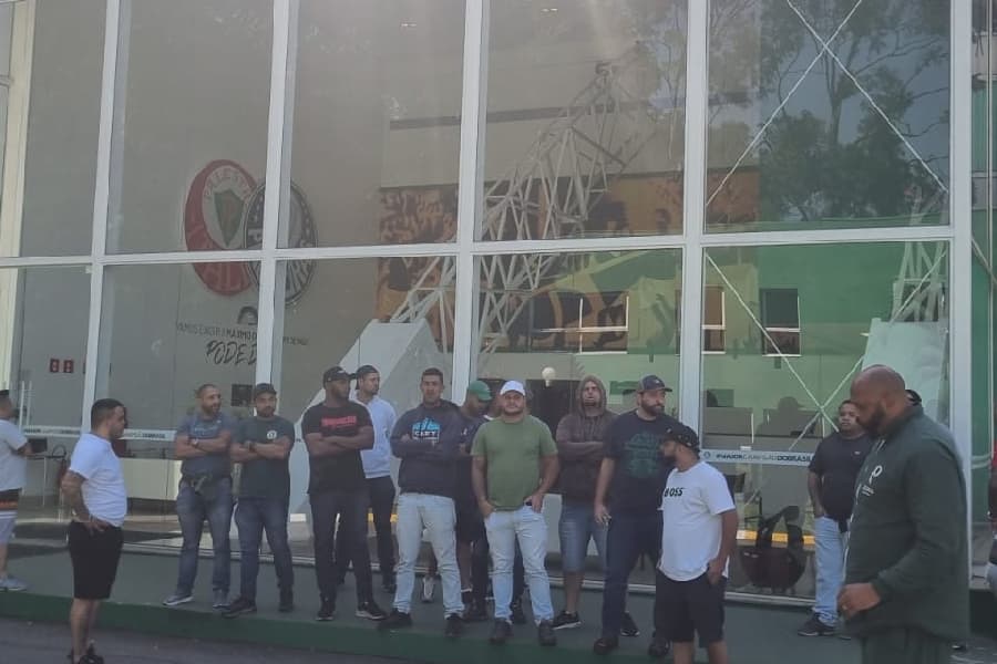 Palmeiras aciona PM após invasão da Mancha Verde ao CT