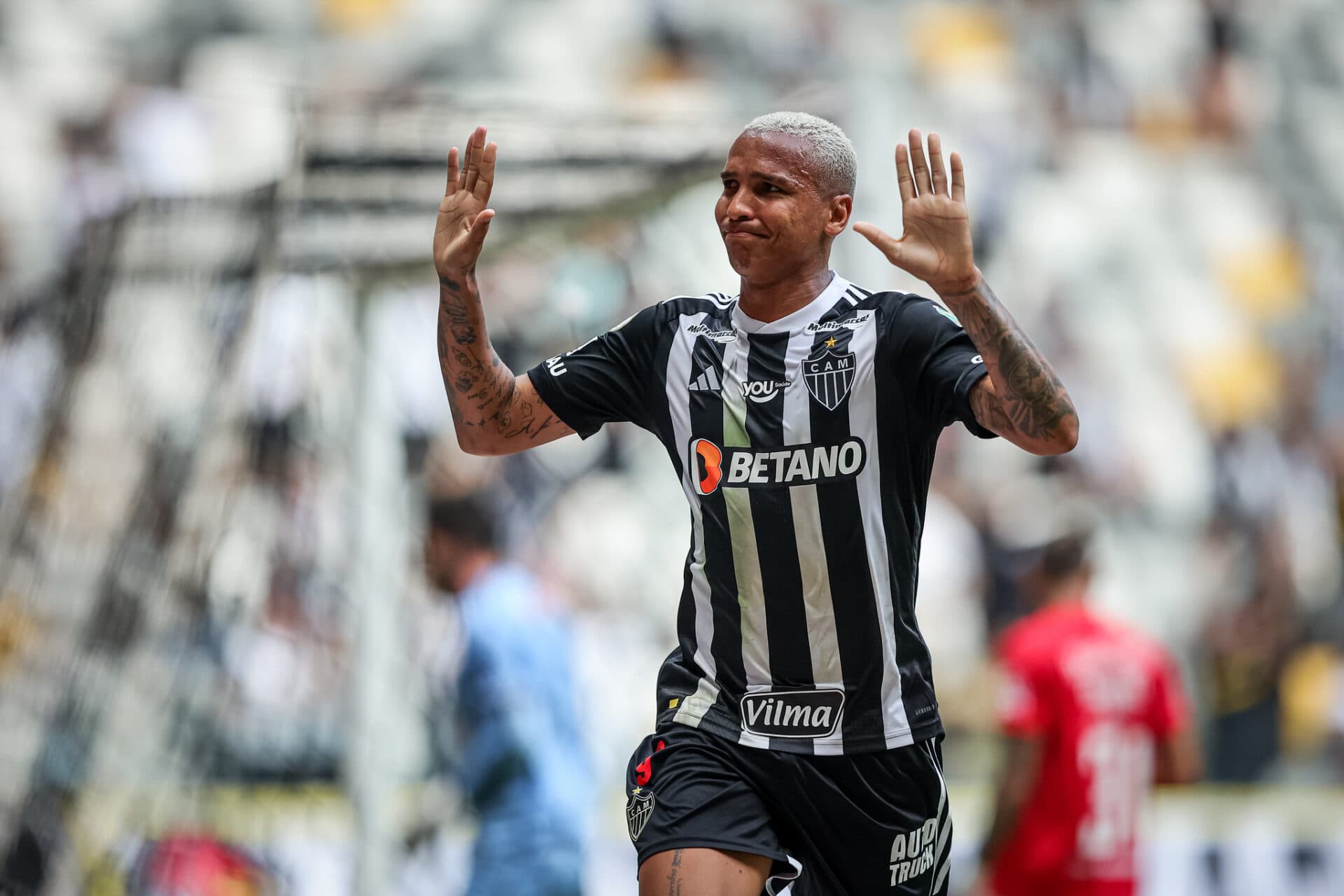 Deyverson titular? Como o Atlético pensa em anular o Botafogo