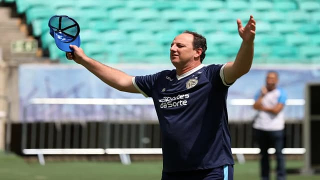 Bahia ultrapassa em sete vezes o investimento do rival nos últimos dos anos