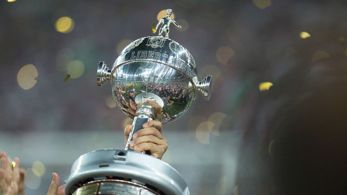 Final única: Quantas vezes a Conmebol mudou a sede da Libertadores e Sul-Americana?