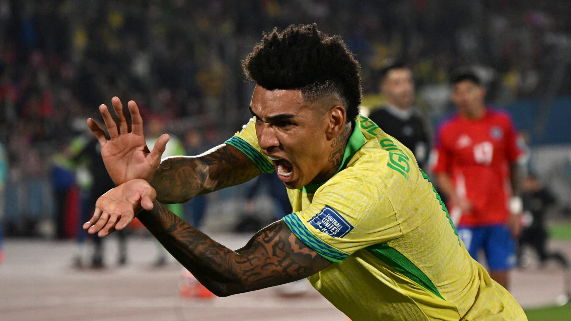 Brasil vira contra o Chile e alivia pressão nas Eliminatórias