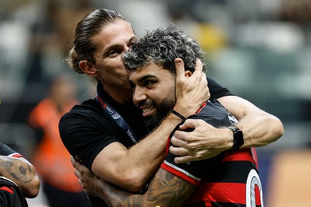 Zico critica o Flamengo por saída de Gabigol: ‘Mal conduzido’