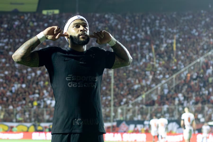 Corinthians bate o Vitória e espanta fantasma do rebaixamento