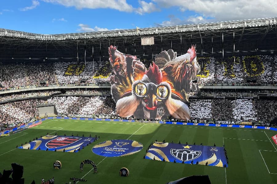Torcida do Atlético faz mosaico em final da Copa do Brasil; veja fotos