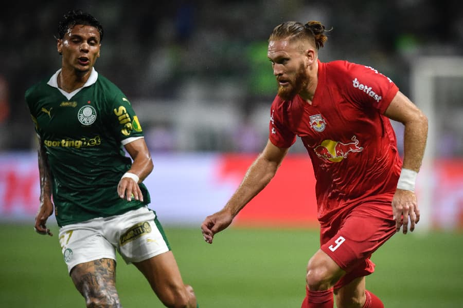 Weverton salva, e Palmeiras empata com o Bragantino no Paulistão