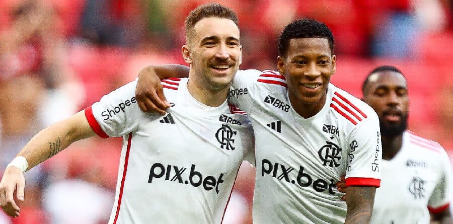 Flamengo vence o Volta Redonda na estreia dos titulares