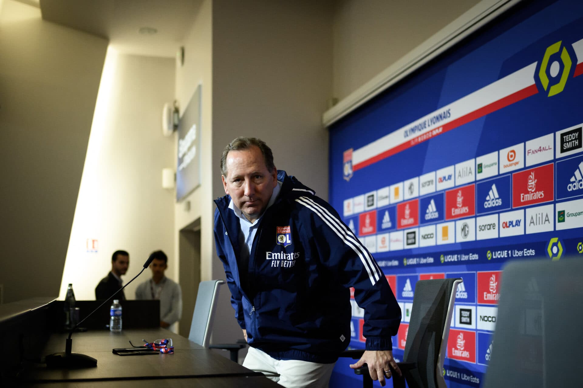 Lyon é rebaixado na França por problemas financeiros; cabe recurso