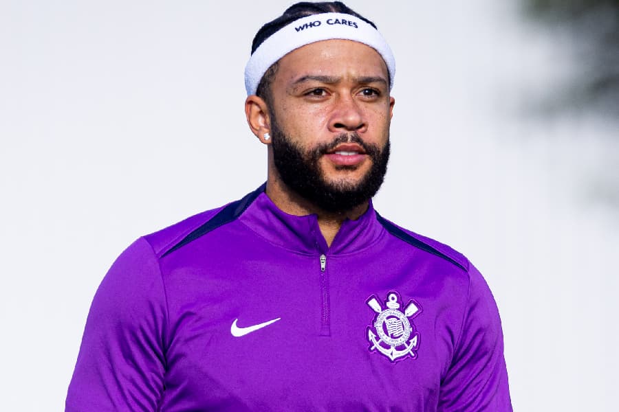 Corinthians quita parte da dívida e Memphis é aguardado na reapresentação