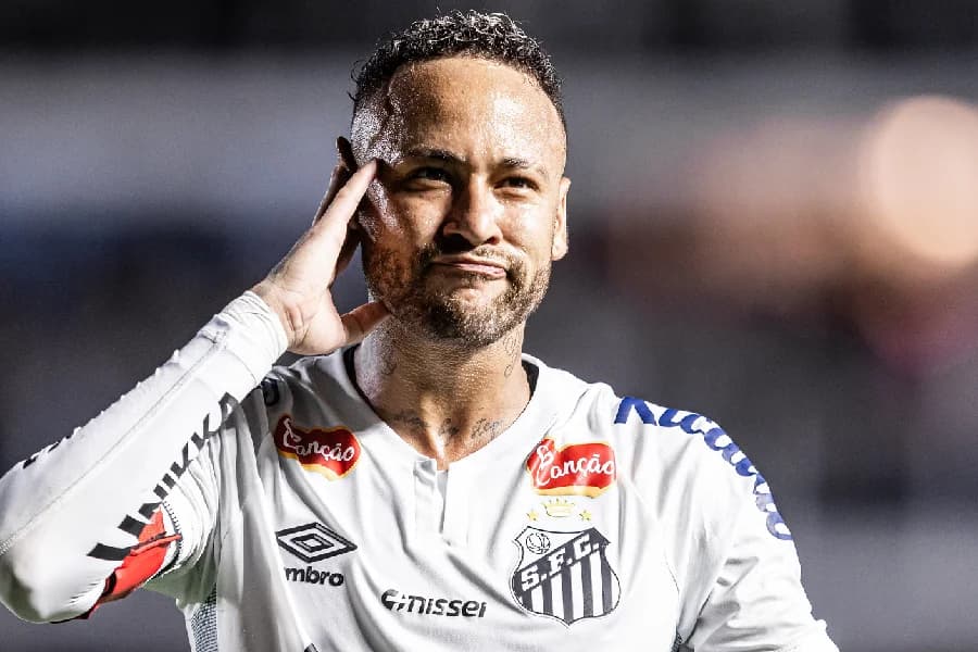 Neymar publica escalação do Santos com mudanças e depois apaga