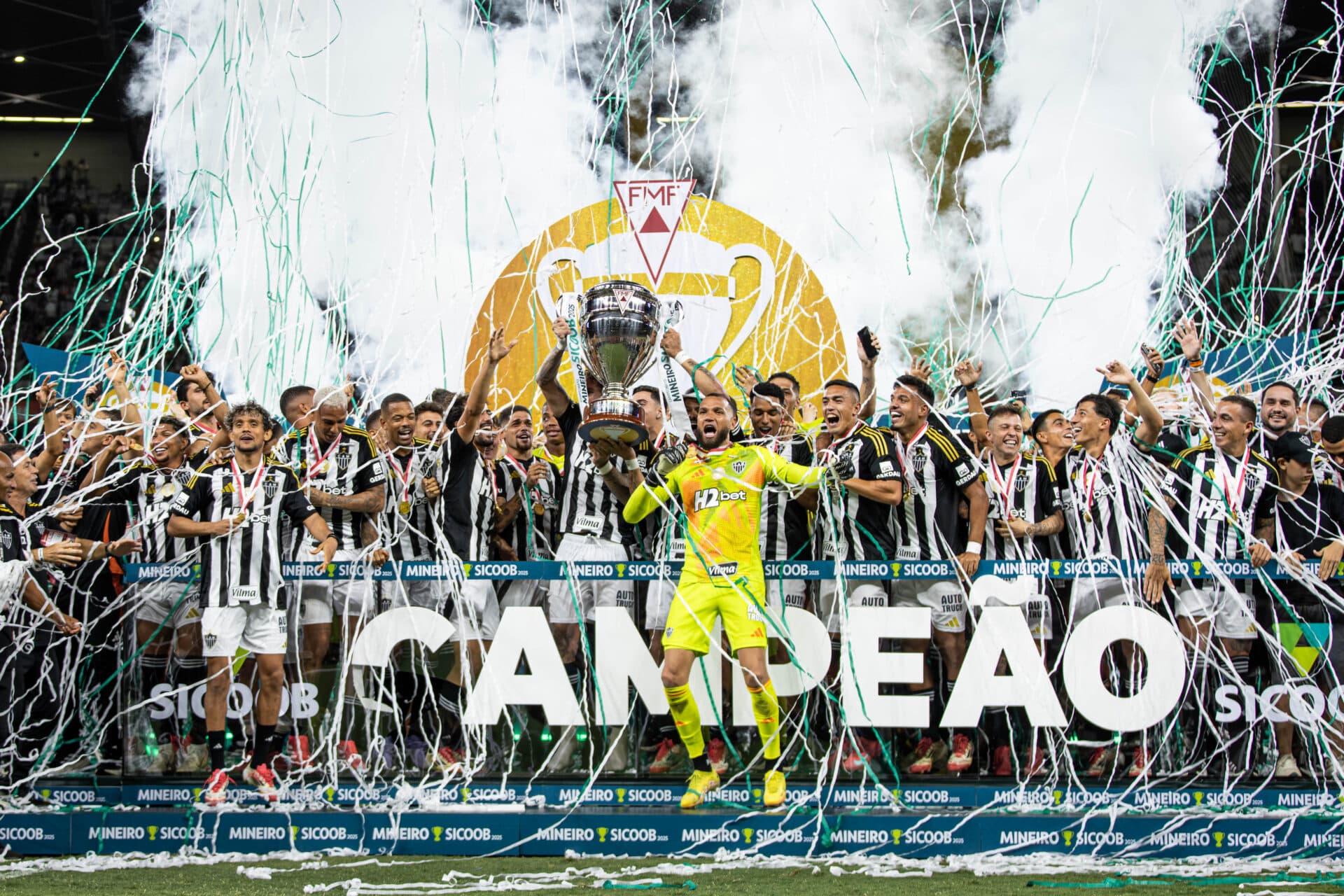 Atlético perde para o América, mas é hexacampeão mineiro