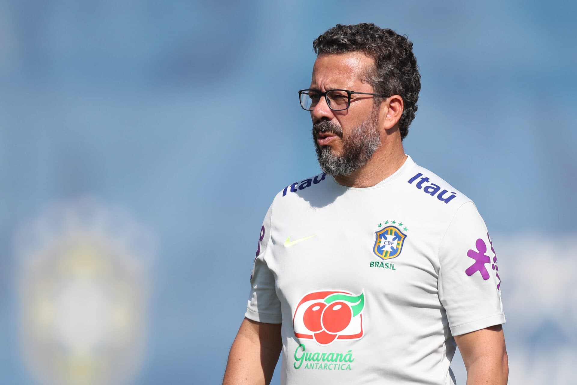 Santos encaminha acordo com Cléber Xavier para treinador