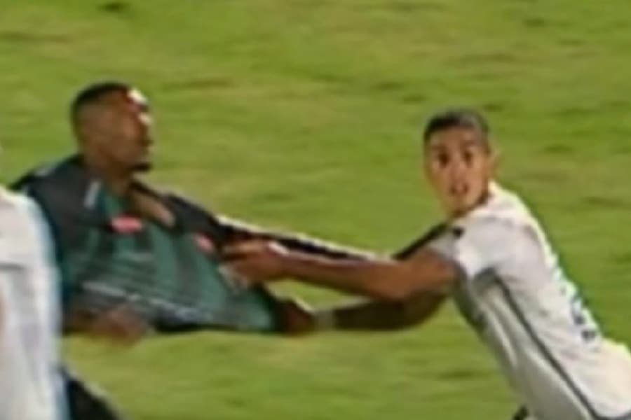 CBF divulga áudio de possível pênalti em Maringá x Atlético-MG