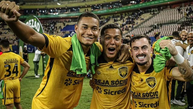 Duelo na Série B: Goiás enfrenta Amazonas em busca de vitória; confira onde assistir ao vivo