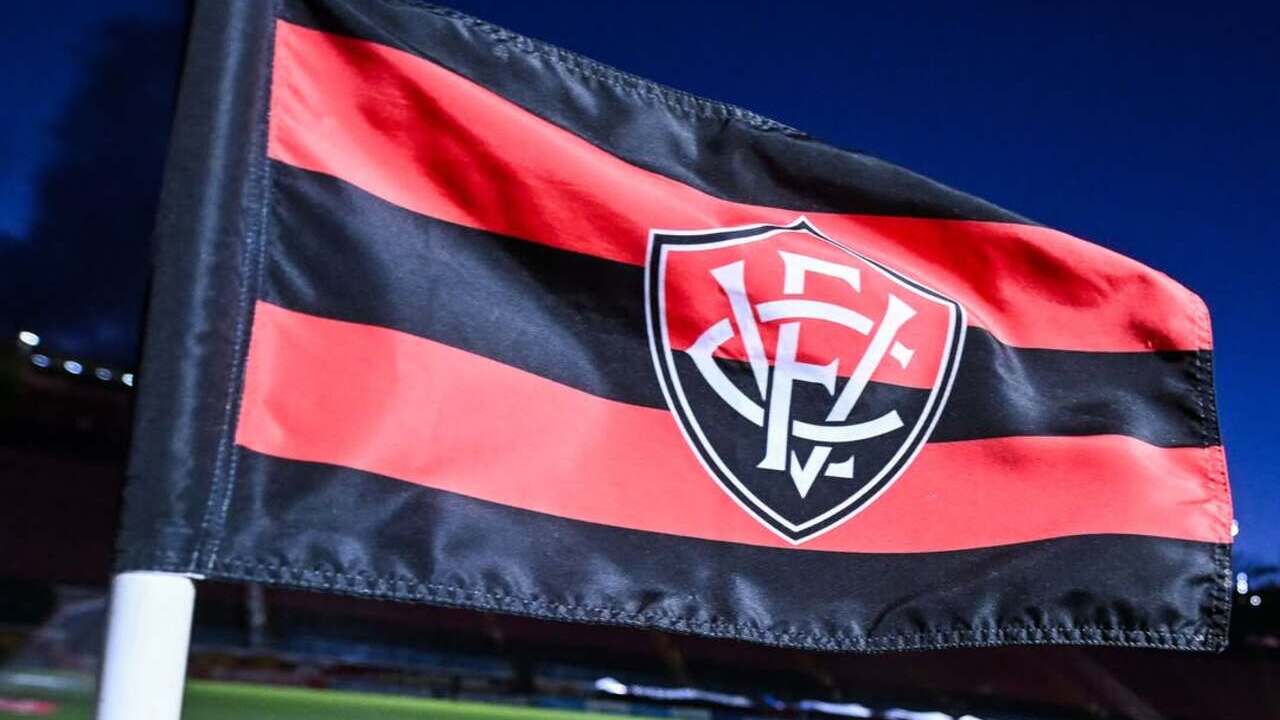 Times vêm de empates: Assista à Vitória x Grêmio pelo Campeonato Brasileiro