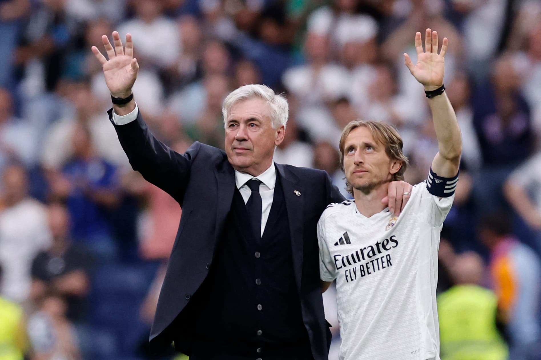 Real Madrid se despede de Ancelotti e Modric com homenagens e vitória