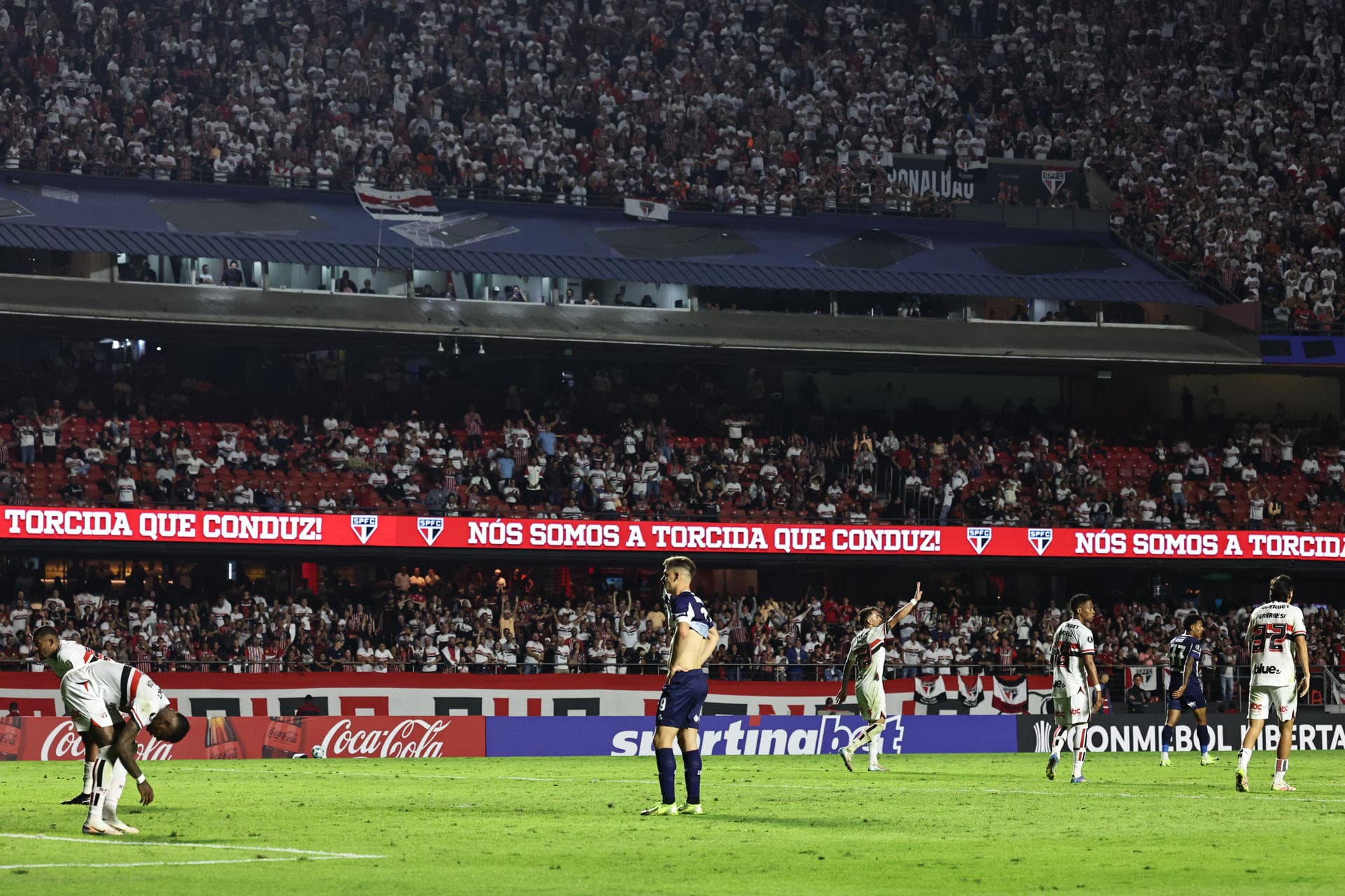 São Paulo registra pior público de Libertadores em 9 anos