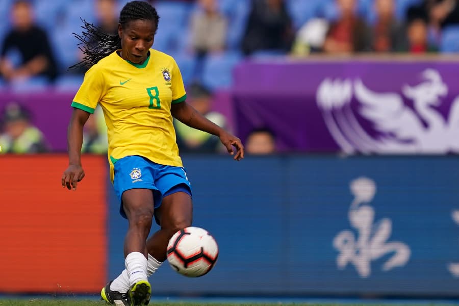 Formiga quer pontapé inicial e torce por Marta na Copa 2027