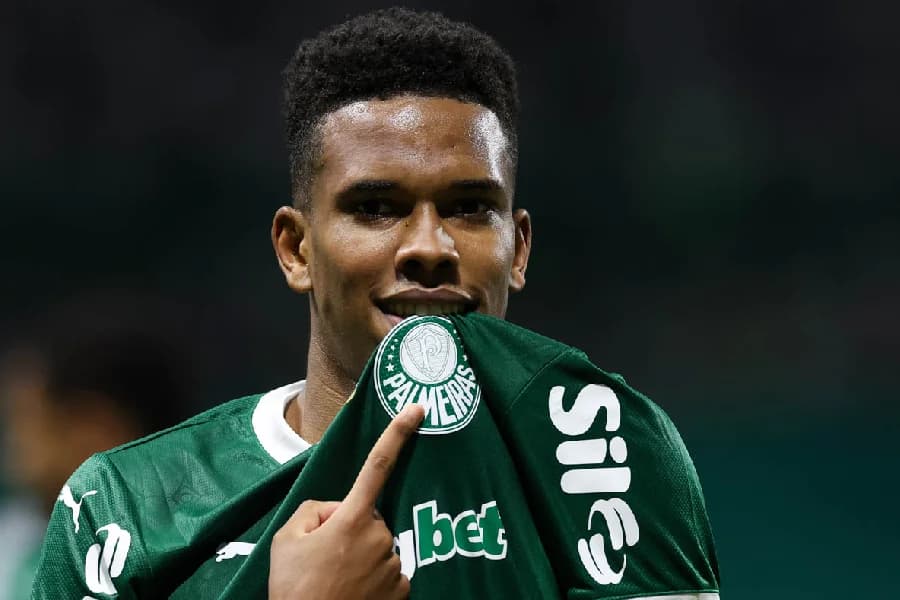 Estêvão brilha, e Palmeiras passa pelo Ceará na Copa do Brasil