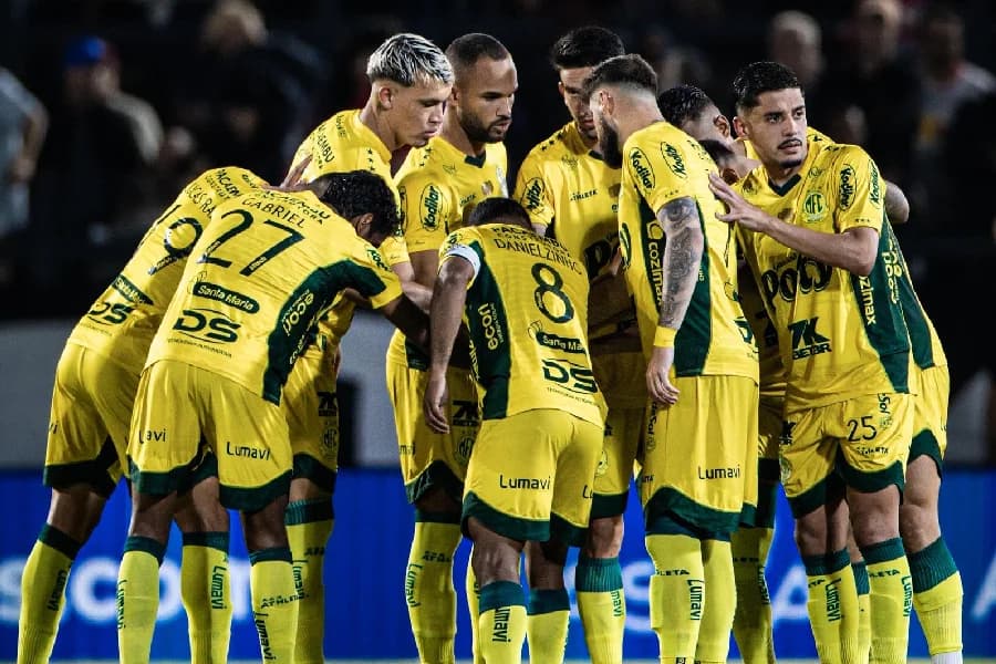 Corinthians tem nova atuação desastrosa, e Mirassol vence de virada