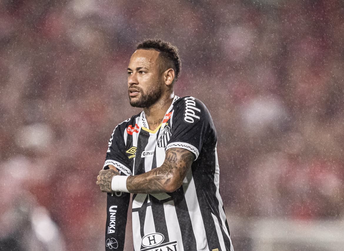 Neymar ironiza fala de Luiz Henrique sobre ajudar a marcar na seleção