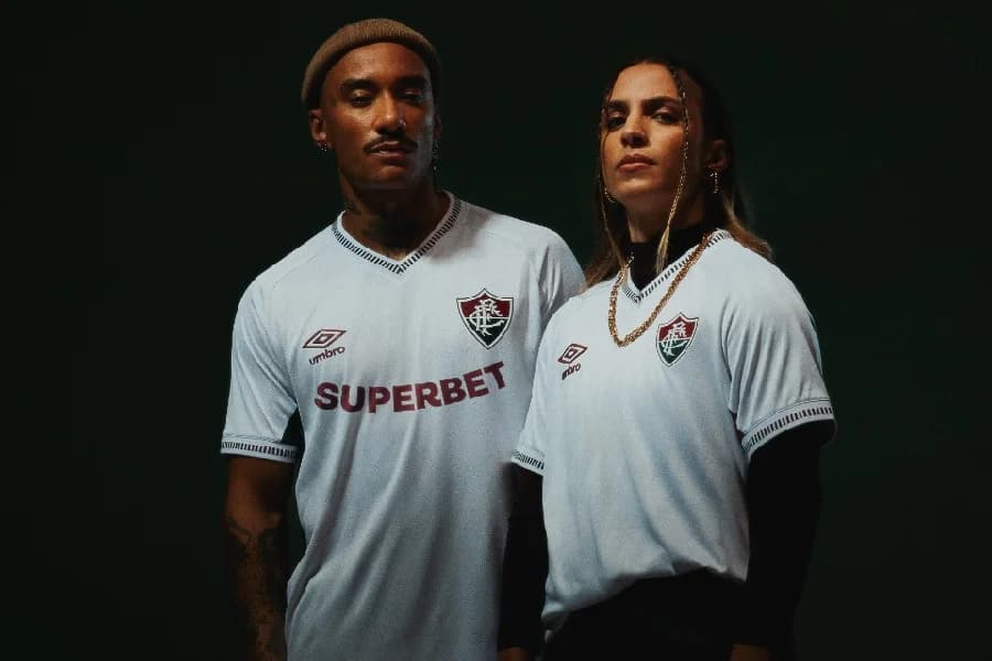Fluminense lança camisa 2 com estética refinada para Mundial