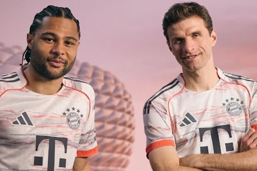 Bayern lança camisa em dia de despedida de Müller