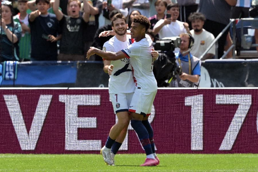 PSG joga ‘para o gasto’, vence Seattle e confirma vaga nas oitavas