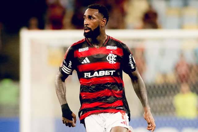Zenit paga multa à vista para tirar Gerson do Flamengo