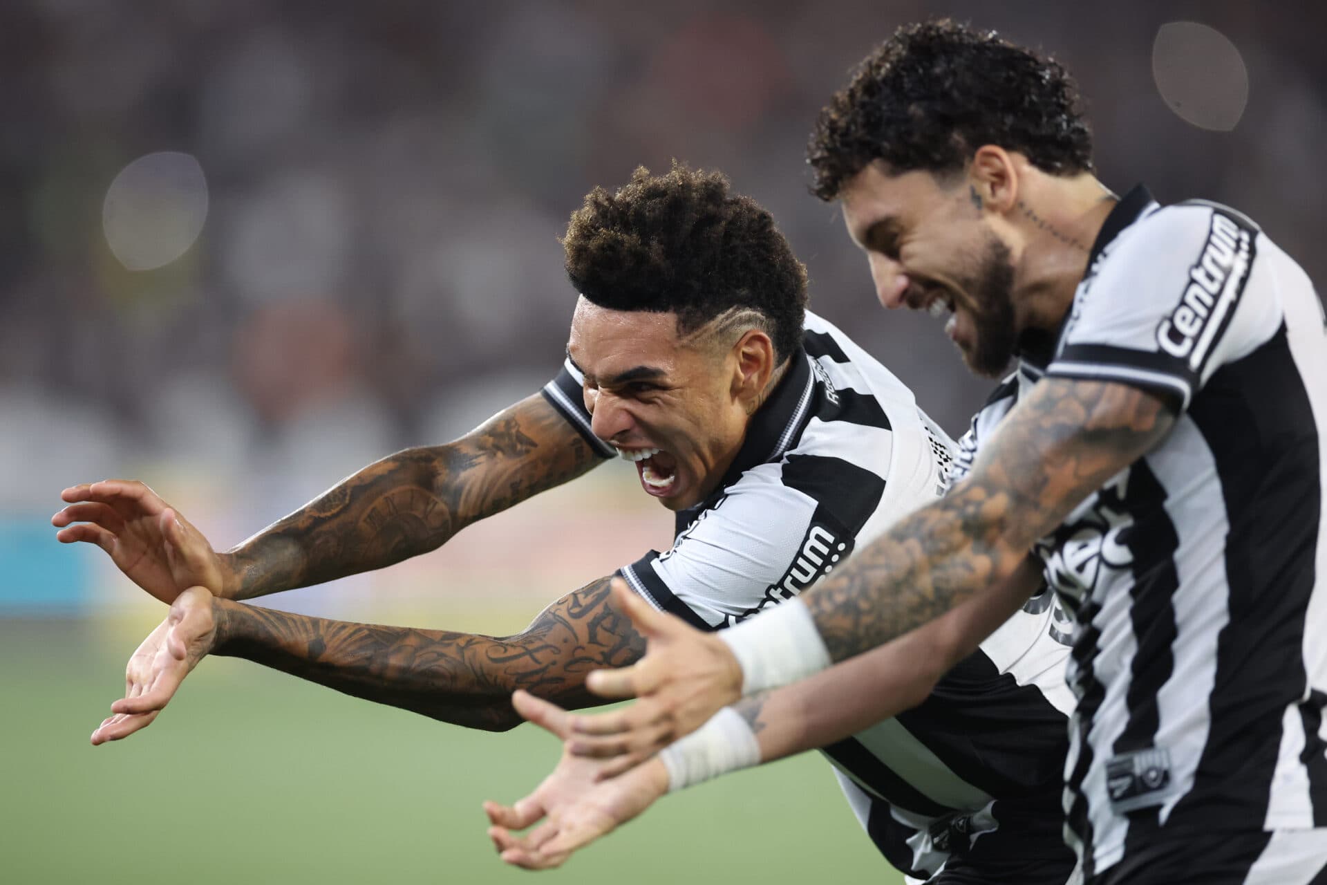 Botafogo vence Ceará na despedida de Igor Jesus e vai ao G-6