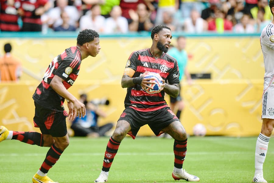 Gerson se cala em provável despedida do Flamengo após eliminação