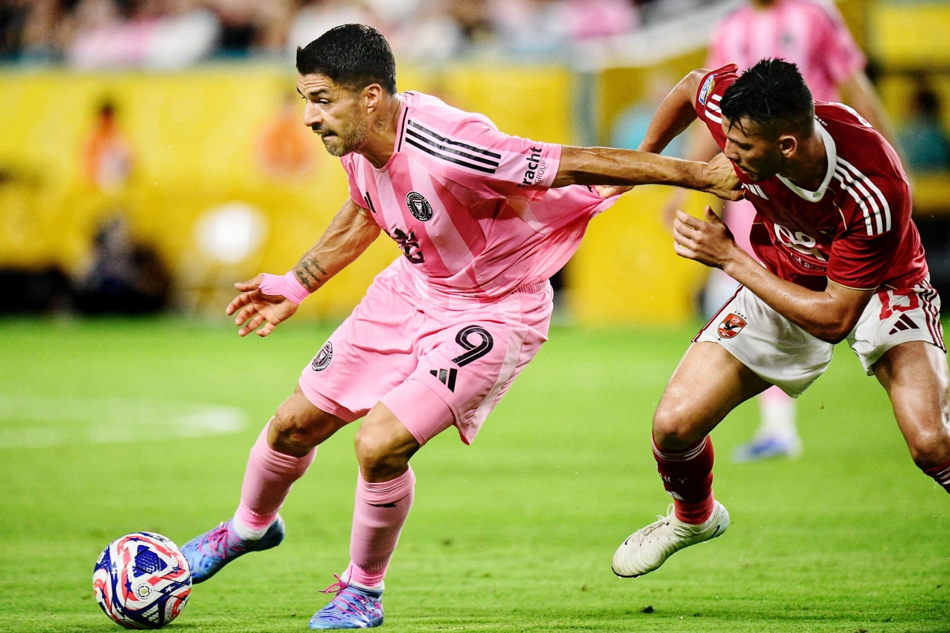 Suárez cogita aposentadoria e volta ao futebol uruguaio