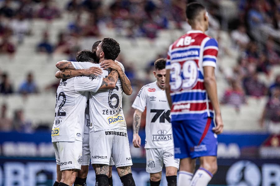 Santos bate o Fortaleza na reta final e escapa do Z-4 do Brasileirão