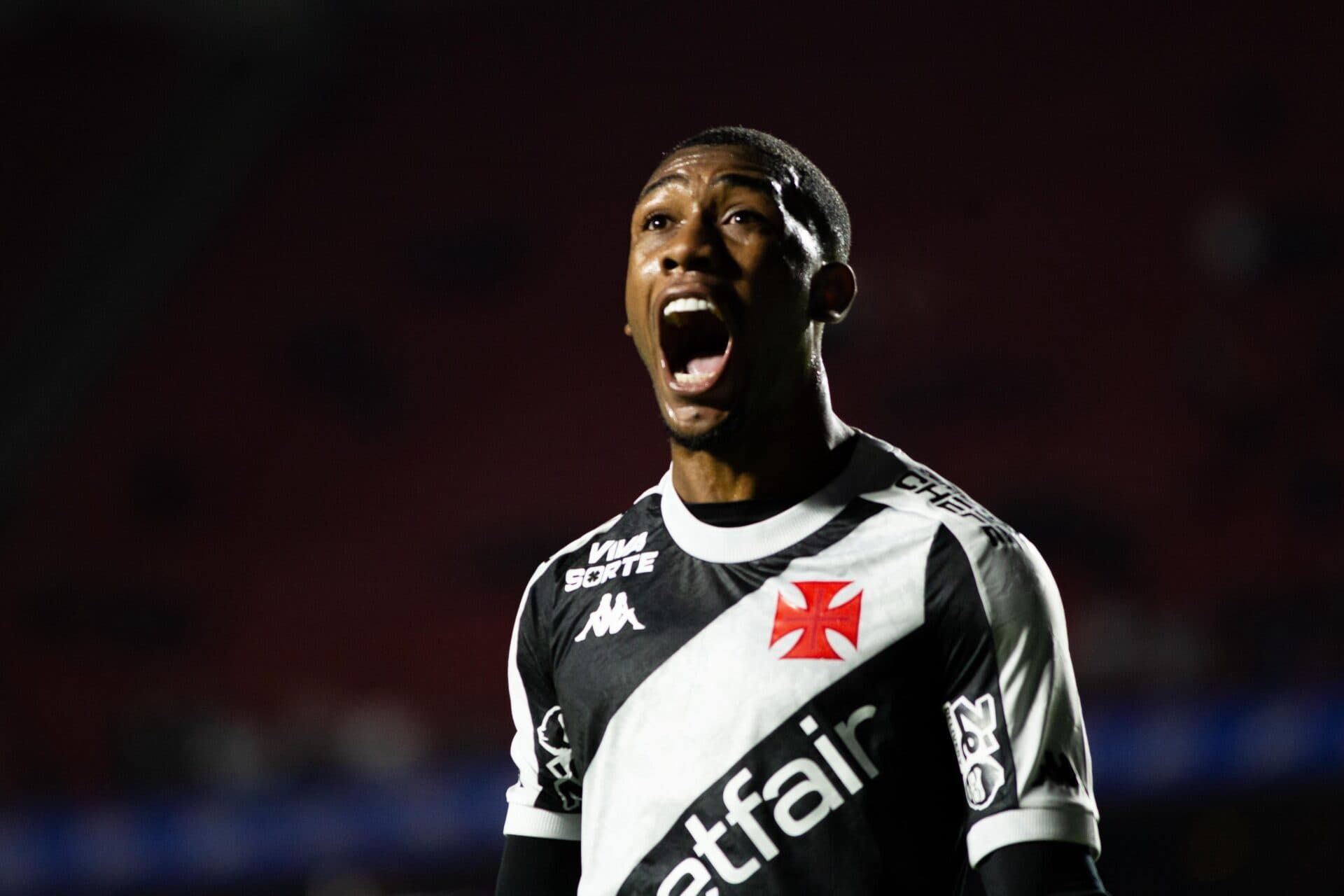 Vasco coloca São Paulo na roda e vence dentro do MorumBis