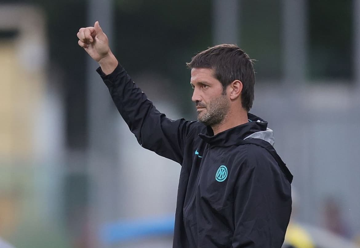 Fabregas rejeita oferta e Chivu pode assumir a Inter de Milão